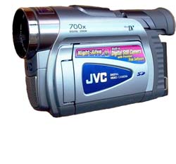 ¬идеокамера JVC GR-D70U